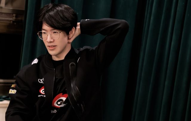 等等，这是NAVI时代在 CS2 ？一直都是