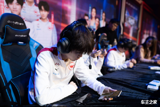 S赛小组赛第二日总结：LPL、LEC全胜，LCK、LCS全败